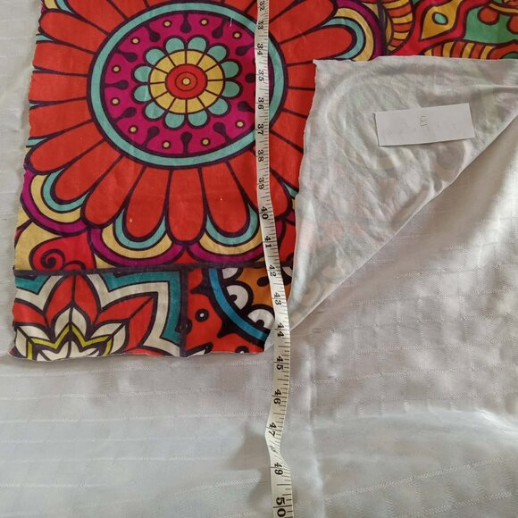 E) Mandala design fabric - polyester/spandex (end of roll, last lenghts) - Picture 3 of 9